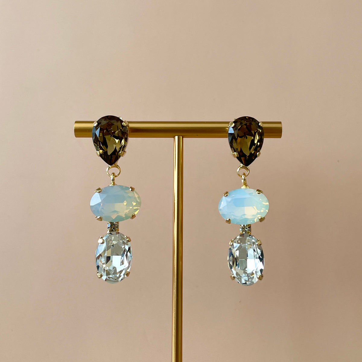 ARETES ROC OVAL GOTA CAFE, OPAL & CLEAR