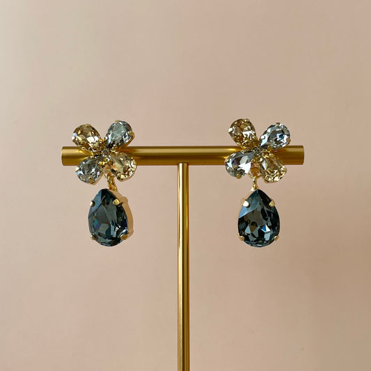 ARETES FLOWER DROP GRIS
