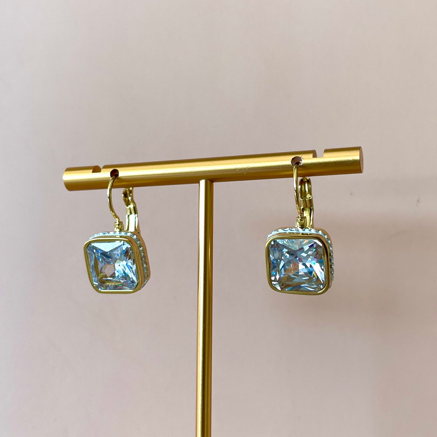 ARETE CUADRADO ZIRCONIA GRANDE