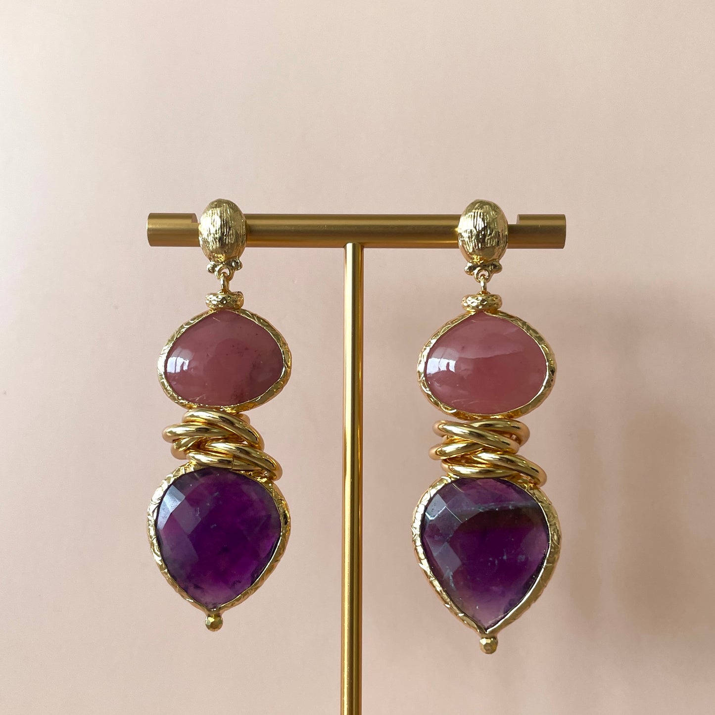 ARETES SIRENA CORNALINA & AMATISTA MORADA
