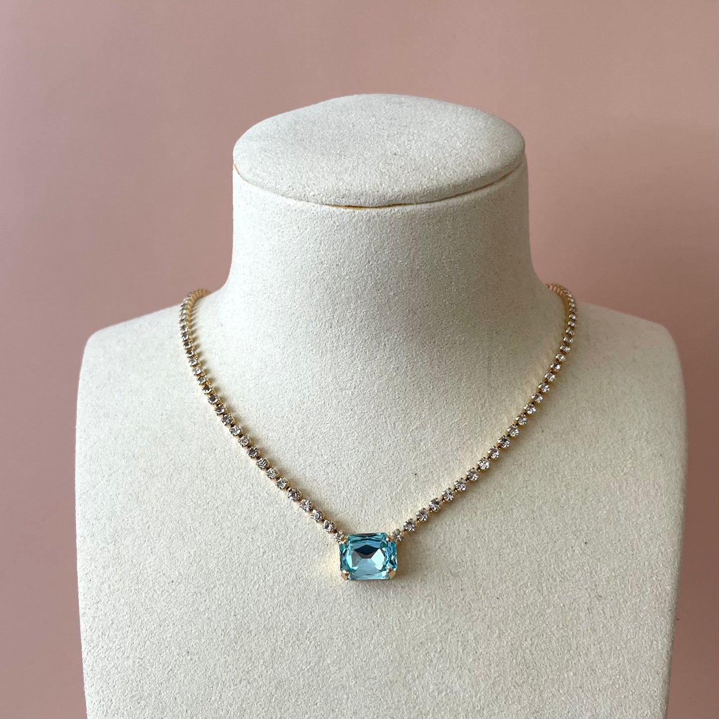 COLLAR OCTAGON BABY BLUE
