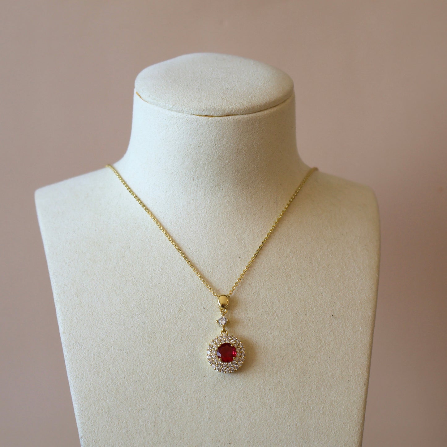 COLLAR DOBLE CIRCULO ZIRCONIA ROJO