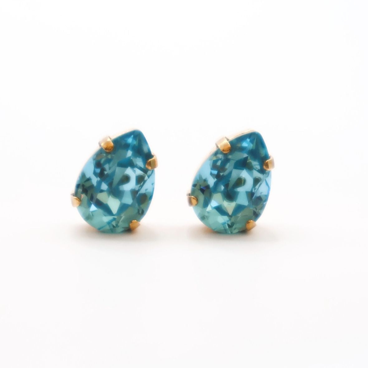 ARETE GOTA CRISTAL BABY BLUE