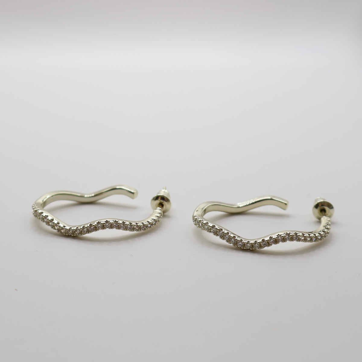 ARRACADAS FORMA IRREGULAR GOLD