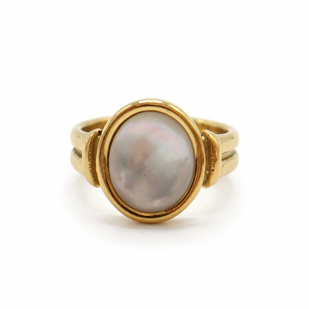 ANILLO OVAL MADREPERLA