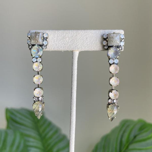 ARETES LIA GRIS Y BLANCO