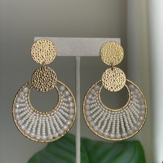 ARETES LUNA DISEÑO MARTILLADO DOBLE ARO - PERLA