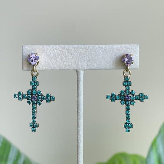 ARETES CRUZ JADE