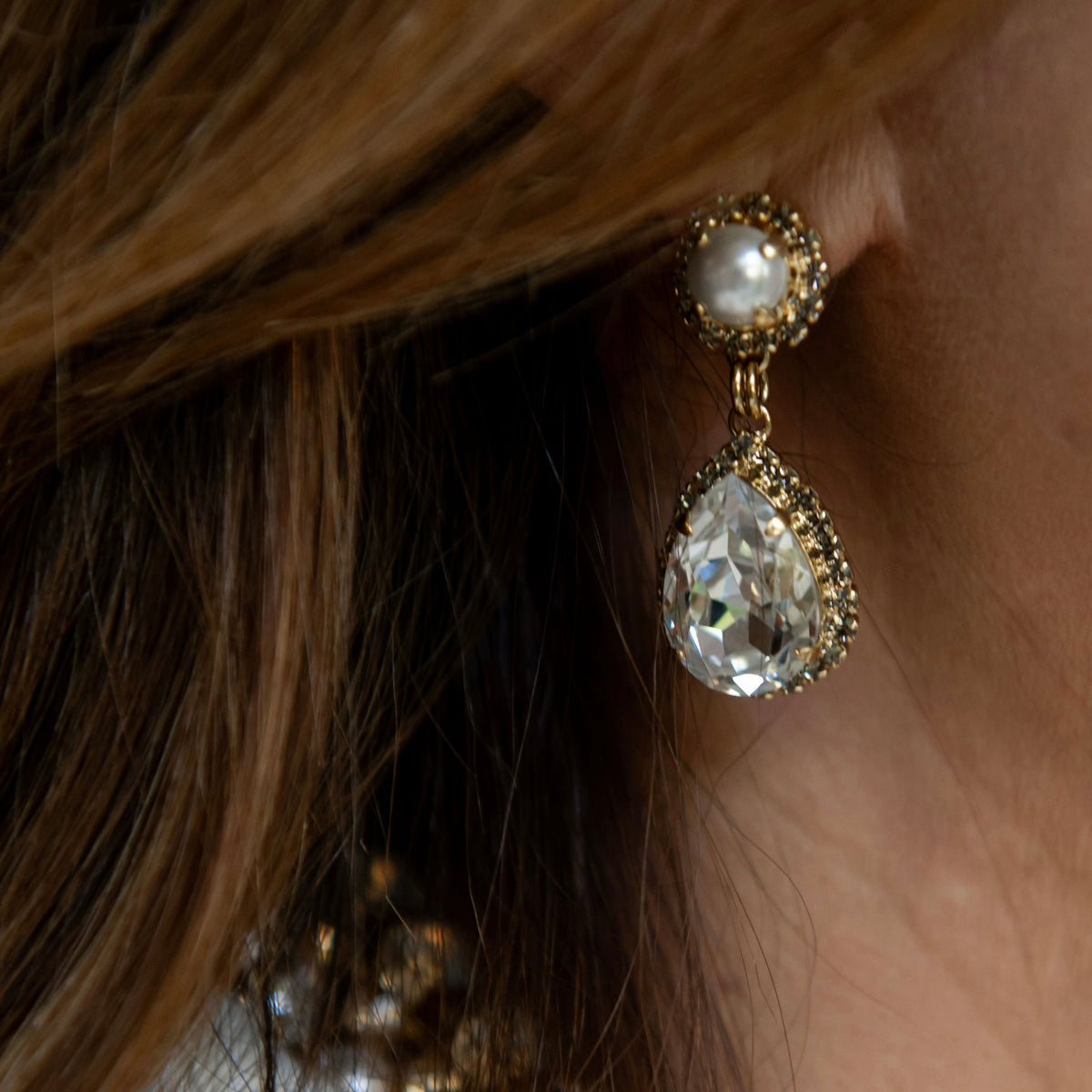 ARETES HEAVEN FAVORITOS CLEAR Y PERLA -CLEAR