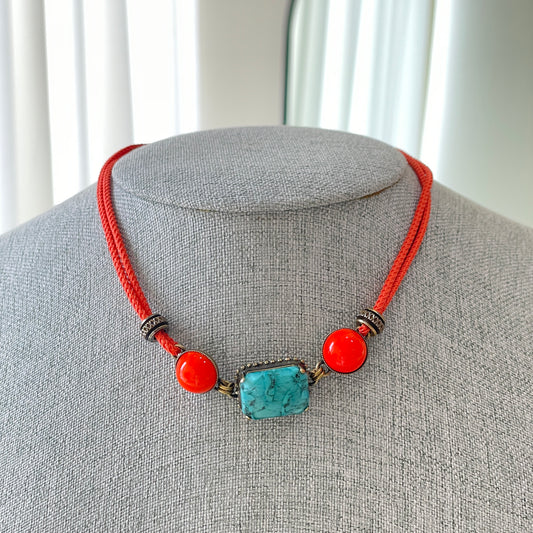 COLLAR CHARIS NARANJA Y TURQUESA