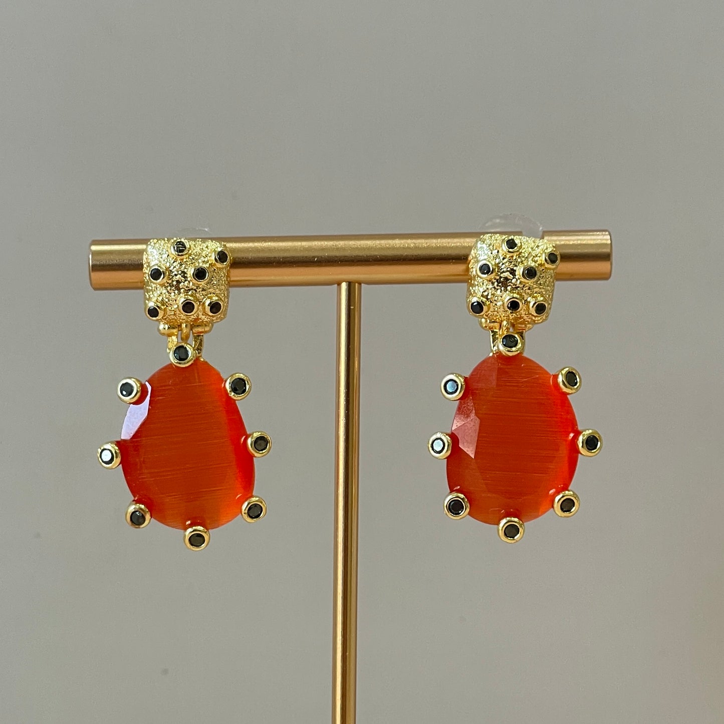 ARETES AMADEA - DROP NARANJA CRISTAL NEGRO