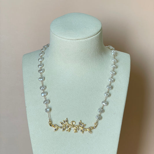 COLLAR TREE DE PERLAS