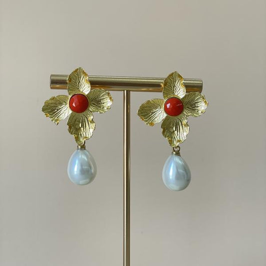 ARETES ORANGE GEMSTONE & BOROQUE PEARL