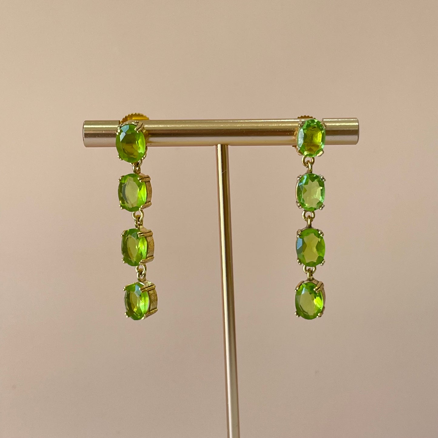 ARETES 4 GEMSTONES PERIDOT HYDRO