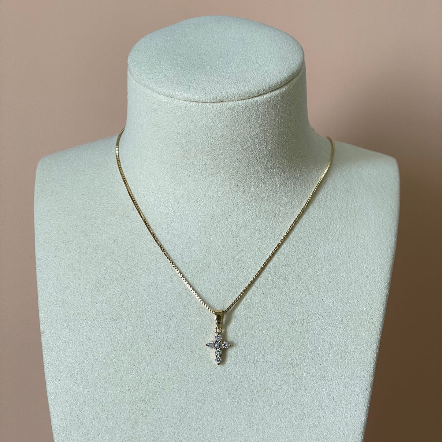 COLLAR CON DIJE DE CRUZ MINI