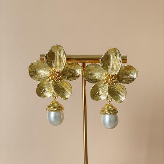 ARETES FLOWER CON PERLA