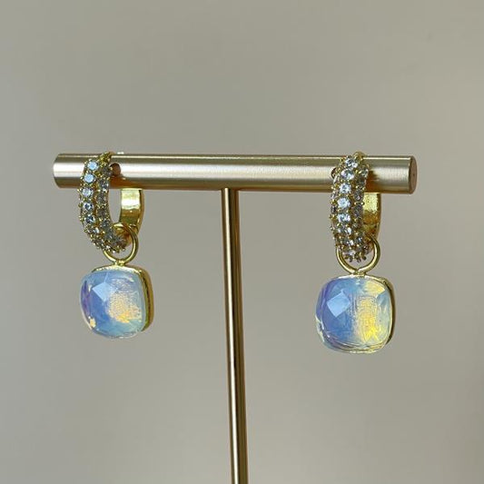 ARETES WHITE QUARTZ