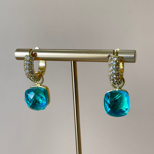 ARETES GEMSTONE BLUE TOPAZ HYDRO