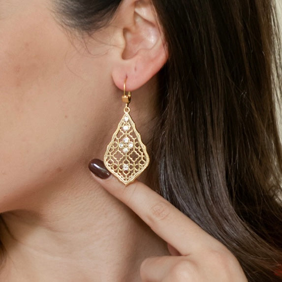 ARETES PARISIENNE CRISTAL CLEAR