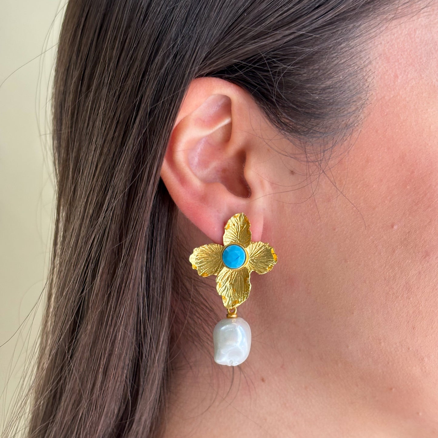 ARETES TURQUOISE GEMSTONE & BAROQUE PEARL