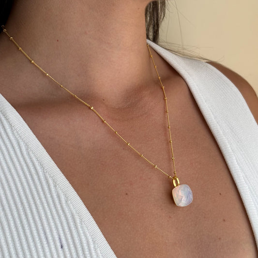 COLLAR GEMSTONE QUARTZ