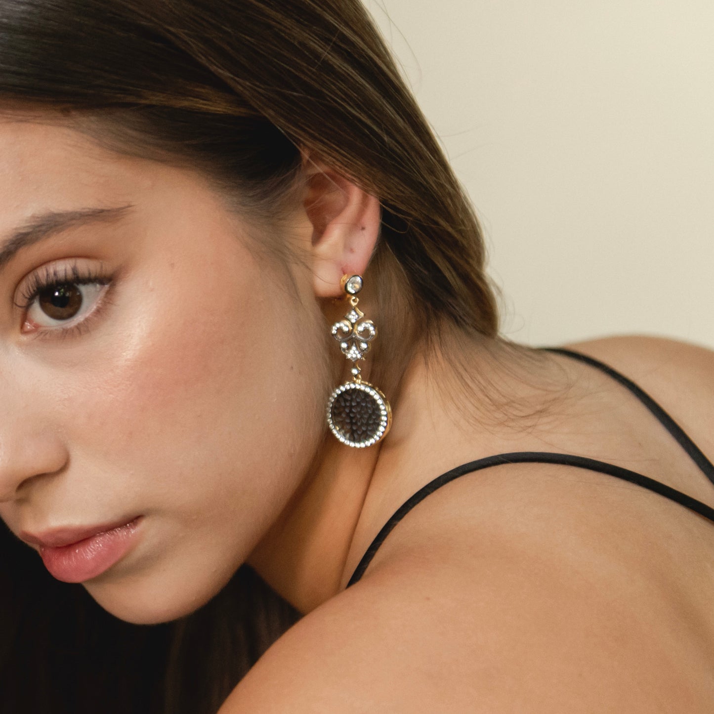 ARETES ZUMURA NEGRO