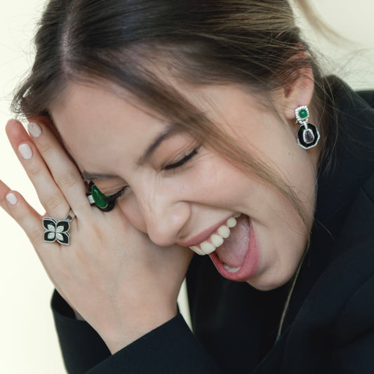 ARETES DURGAN NEGRO LAVANDA