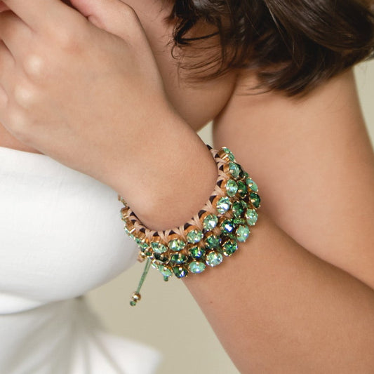 PULSERA FAVORITA MIX VERDE CON HILO VERDE
