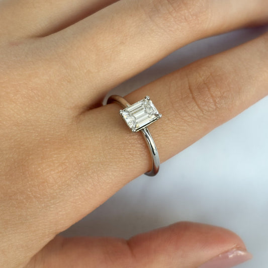 ANILLO PIEDRA MOISSANITE CORTE ESMERALDA DE 1.0 CT